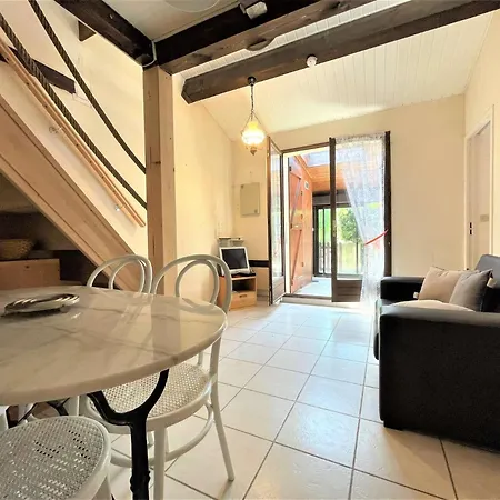 Petit Pavillon Climatisé Avec Parking Privé Grazel Gn490-055