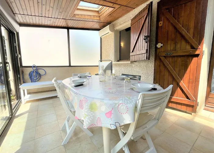 Villa Petit Pavillon Climatise Avec Parking Prive Grazel Gn490-055 *